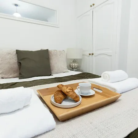 Sea Star - Coastal 3-bed Retreat In The Heart Of