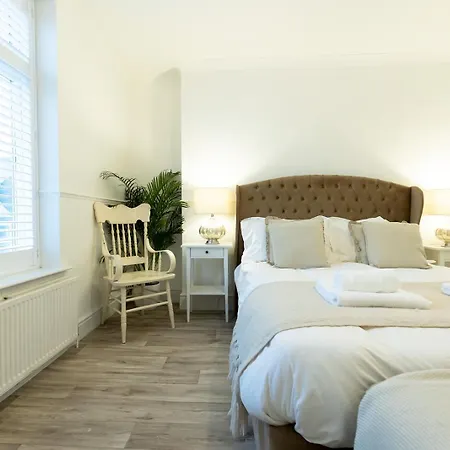 Holiday home Sea Star - Coastal 3-bed Retreat In The Heart Of