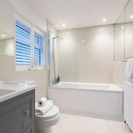 Sea Star - Coastal 3-bed Retreat In The Heart Of *