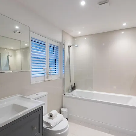 Sea Star - Coastal 3-bed Retreat In The Heart Of * Whitby