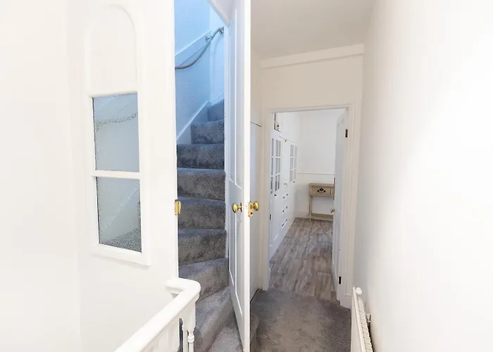 Feriehus Sea Star - Coastal 3-bed Retreat In The Heart Of Whitby