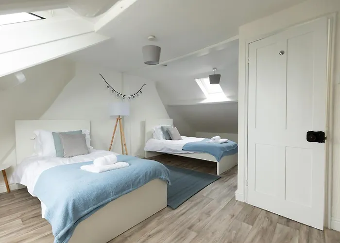 Sea Star - Coastal 3-bed Retreat In The Heart Of Feriehus Whitby